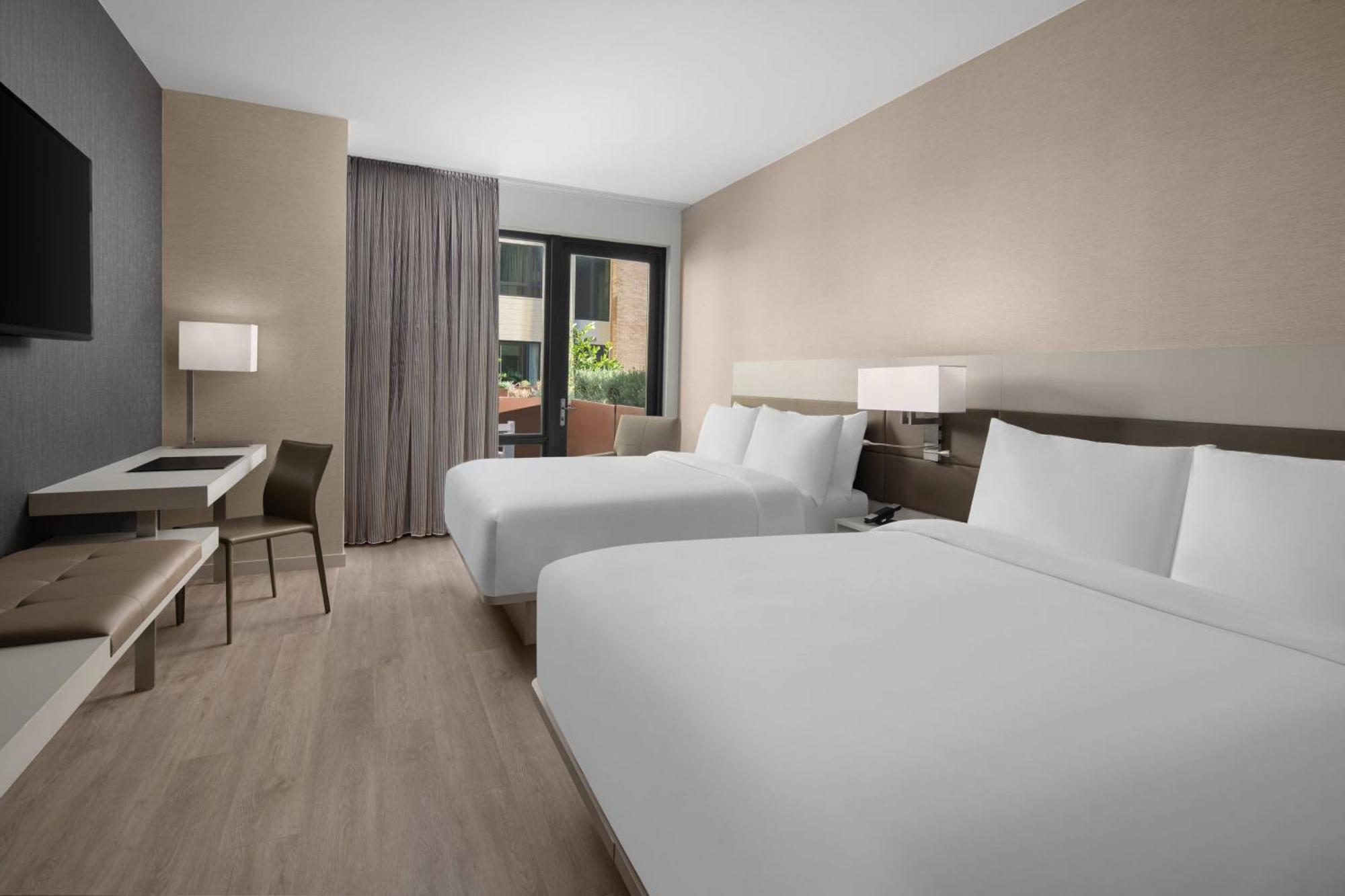 Ac Hotel By Marriott Santa Rosa Sonoma Wine Country Exterior photo